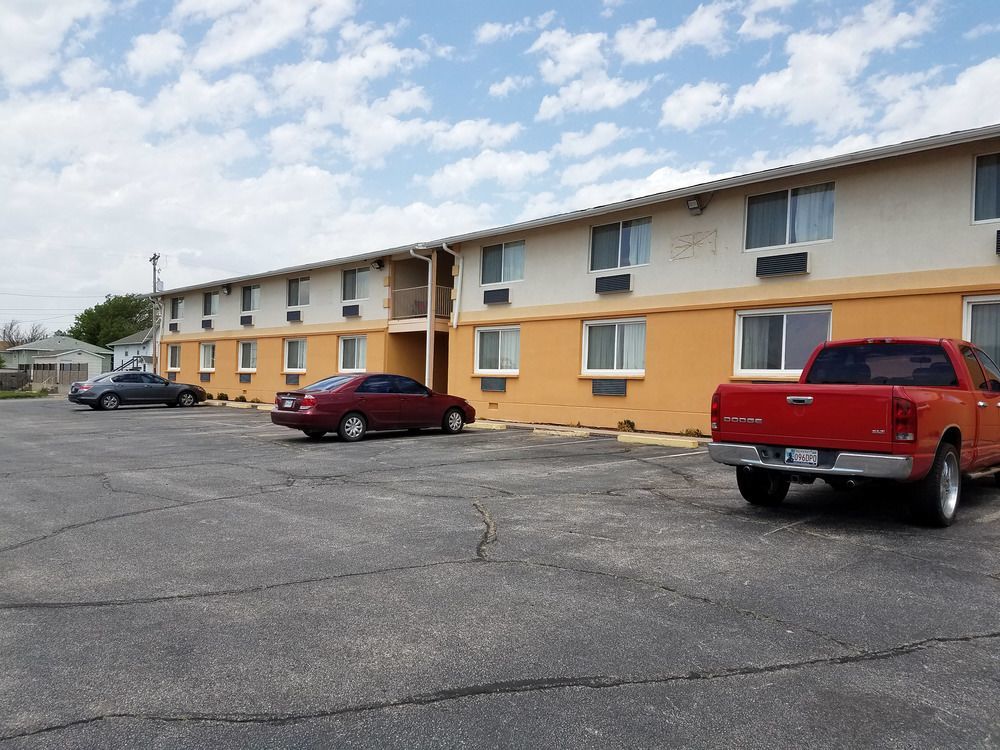 Oyo Townhouse Dodge Ks Hotel Dodge City